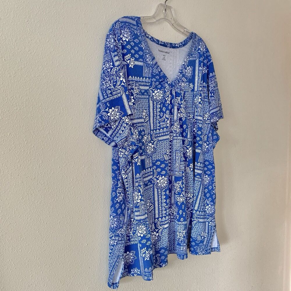 Woman Within Short Sleeve Cotton V-neck T-shirts Lot Of 3 Blue White Patterns 4X - Picture 3 of 16